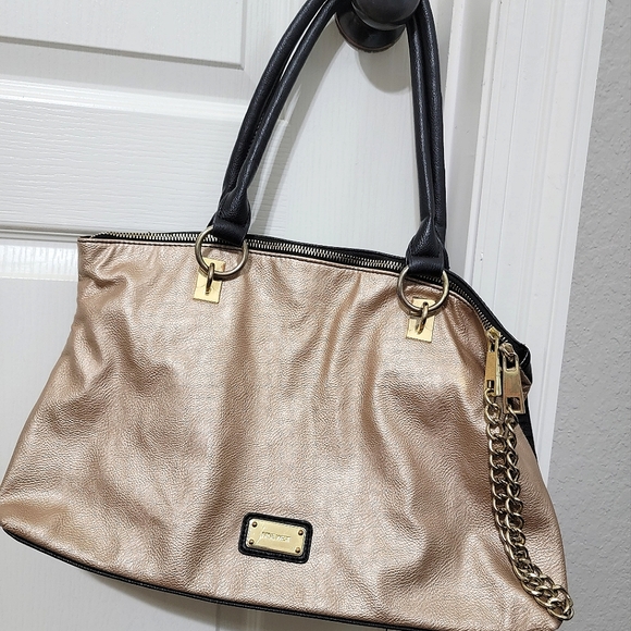 Black & Gold Purse - Picture 1 of 5